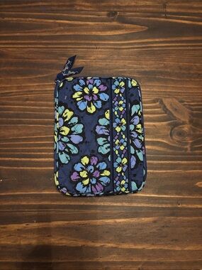 Vera Bradley “indigo pop” tablet soft fabric case